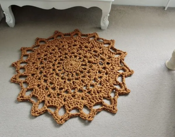 Crochet Round Rug Pattern by Blue Star Crochet