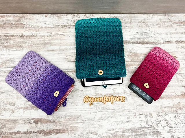 Hopscotch Tablet and Book Sleeve Crochet Pattern by Green Fox FArms Designs