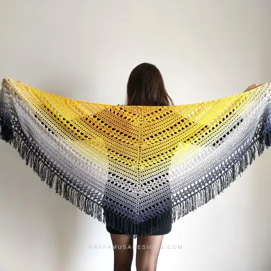 Triangle Cones Lace Shawl by Raffamusa Designs