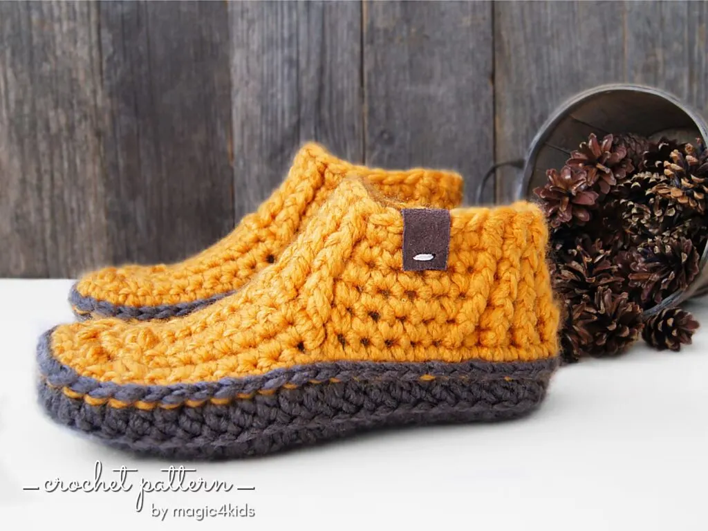 Dakota casual unisex slippers crochet pattern Magic 4 Kids etsy