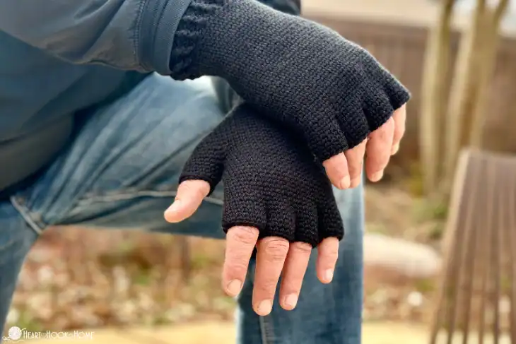 Free Crochet Gloves with Fingers Pattern by Heart Hook Home