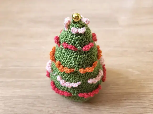 Free Small Crochet Christmas Tree Pattern – Made by Gootie