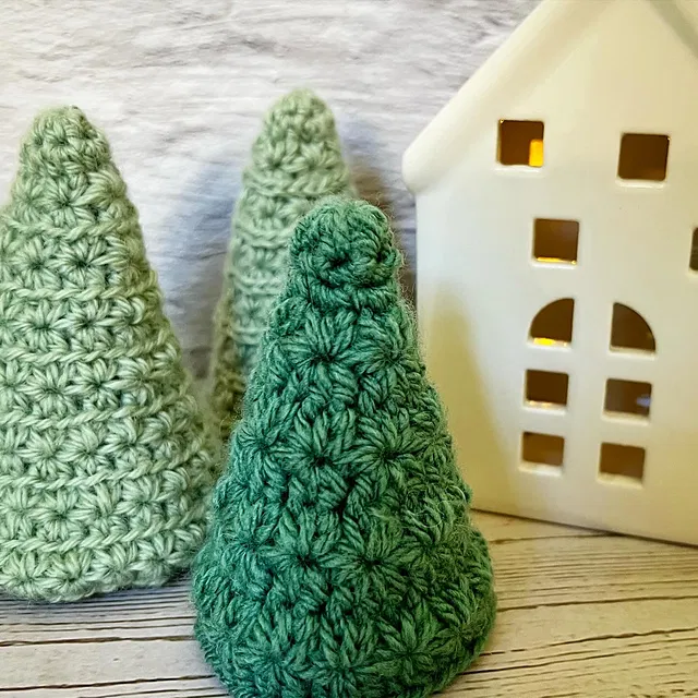 Ring of Stars Crochet Tree Amigurumi &ndash; The Crochet Fix