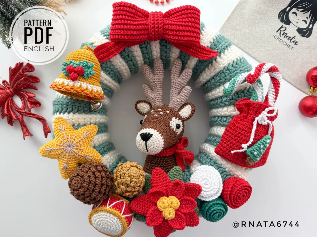 Crochet Christmas Wreath Pattern: Reindeer (PDF) etsy